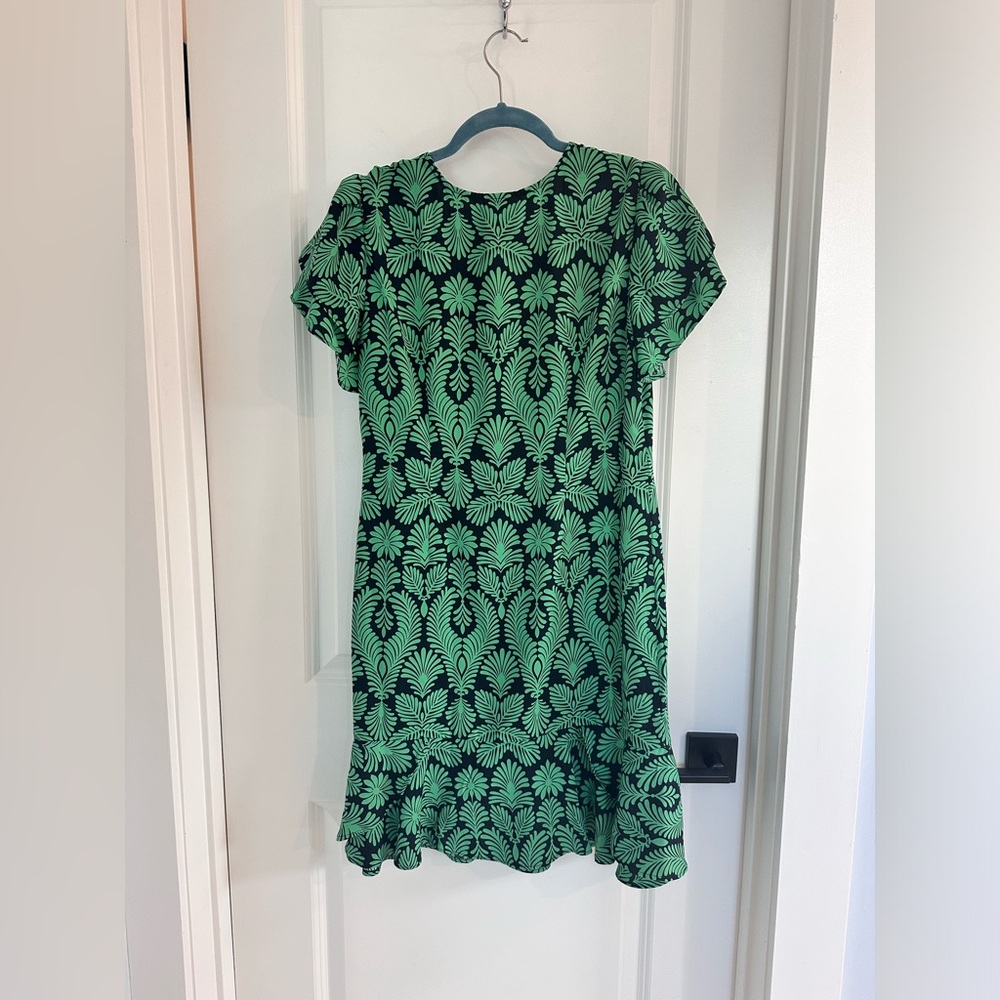Women's Green Patterned Ruffle-Hem Dress - Picture 3 of 4